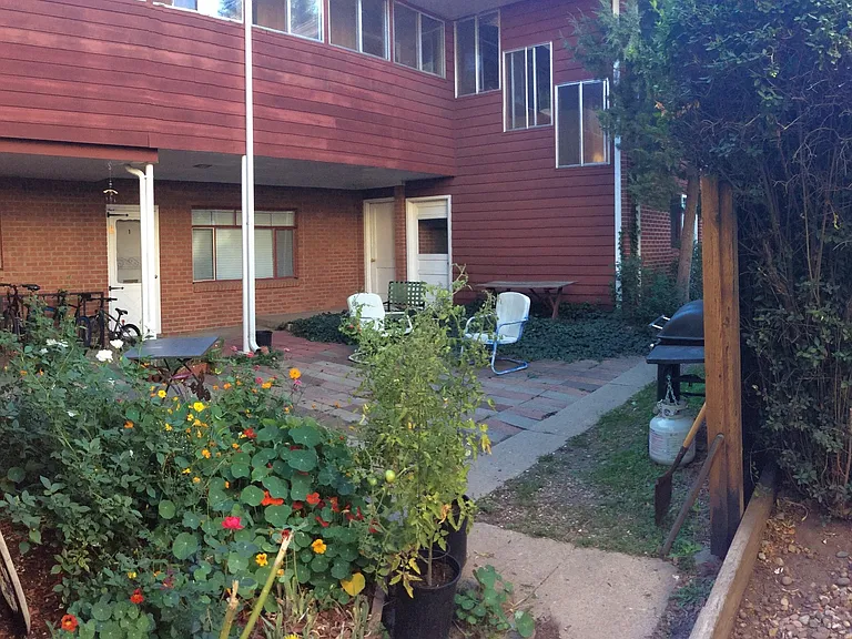 640 Arapahoe Avenue — Photo 2