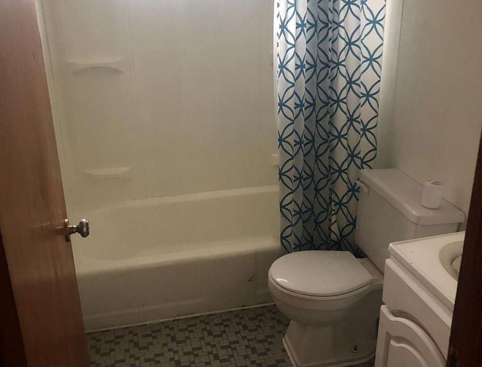 2nd image of 8200 W Bender Ave APT 2