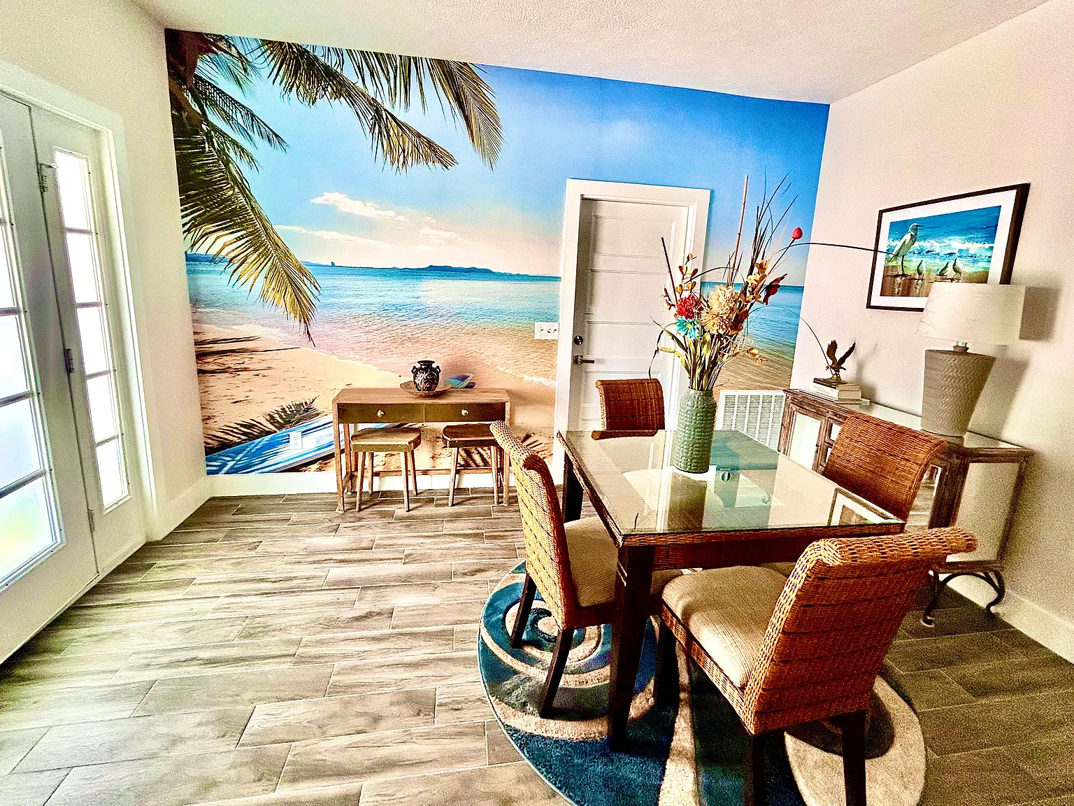 212 Corto Pl — Photo 3