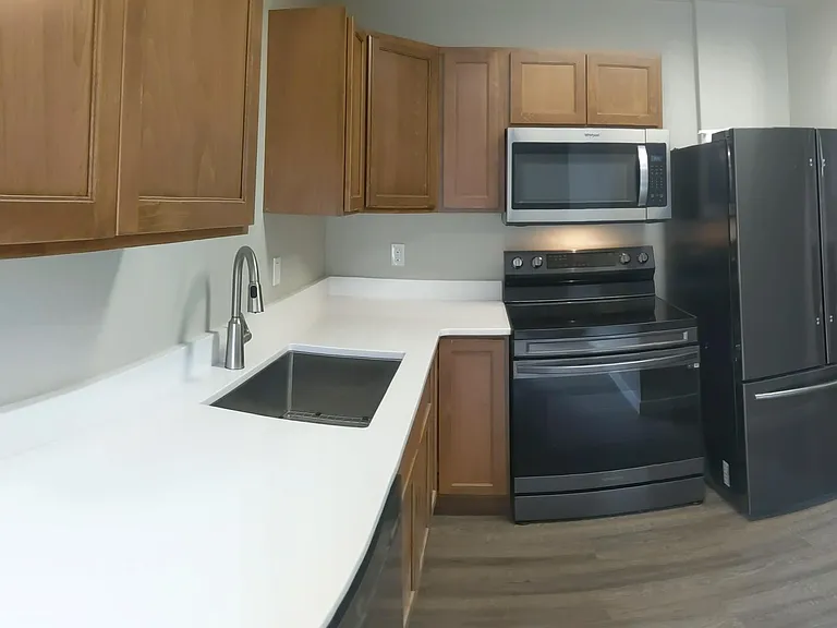 717 N 9th St #3 — Photo 6