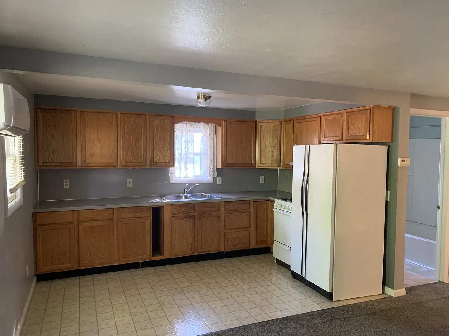 363 Clay St — Photo 2
