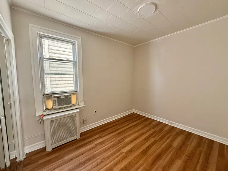 308 Davis Ave #2 — Photo 7