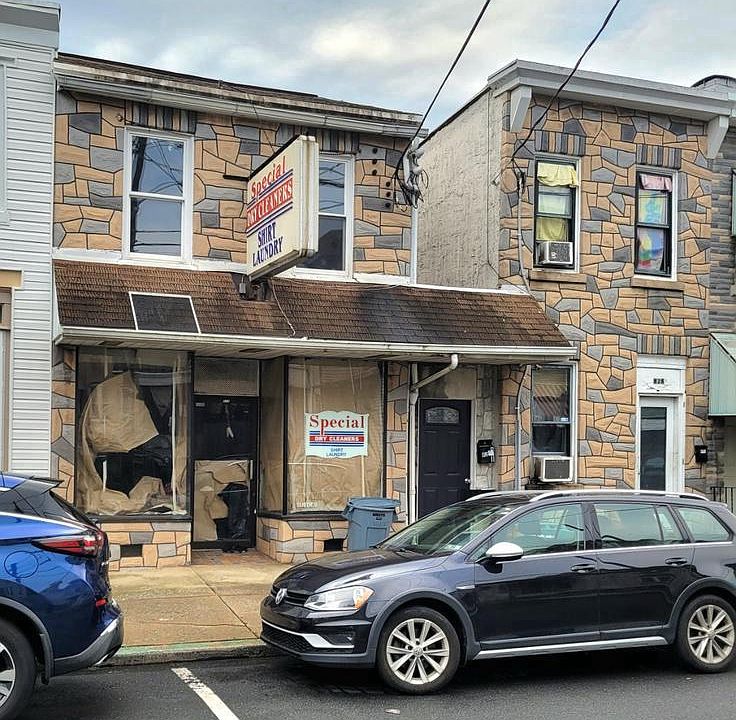 1st image of 828 Bingaman St
