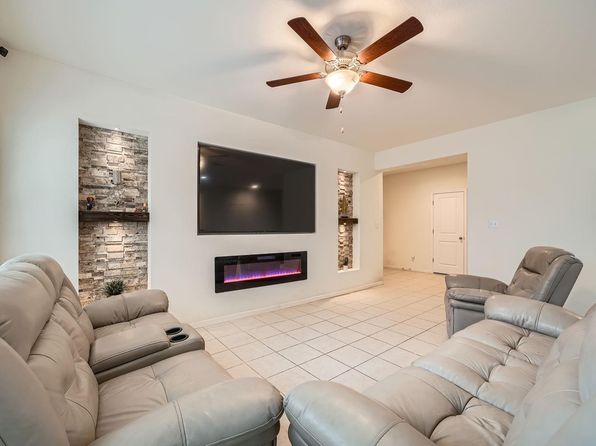 369 Spinnaker Loop, Kyle, TX 78640