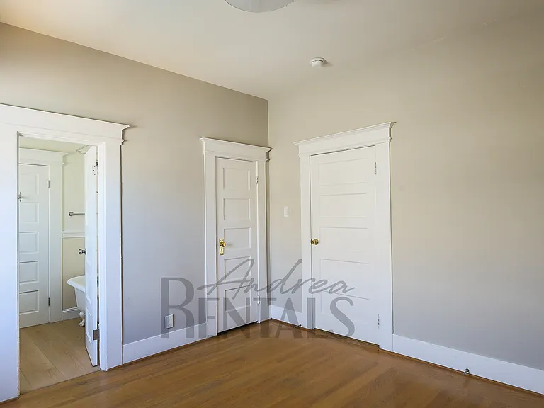 1262B 62nd St — Photo 23