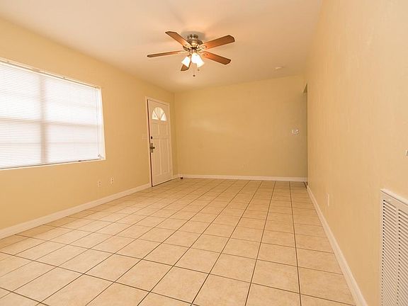 5th image of 2604 Sunshine Dr N
