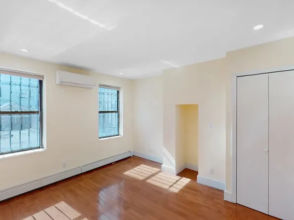 780 Quincy Street image 6 of 14