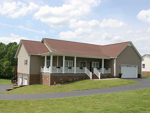 2nd image of 4092 Charlton Sq