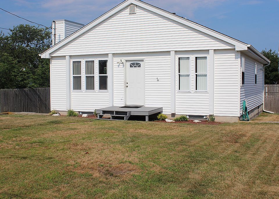 1st image of 93 Grandview Dr