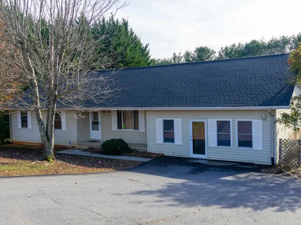 819 Monte Vista Rd, Candler, NC 28715