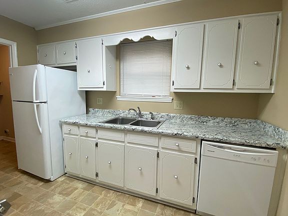 5th image of 3606 Quail Hollow Dr