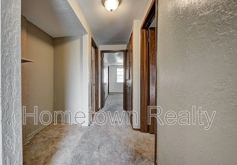 7301 Edenborough Dr — Photo 23