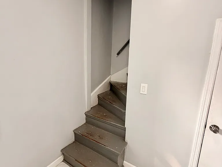 403 Mantua Blvd — Photo 12