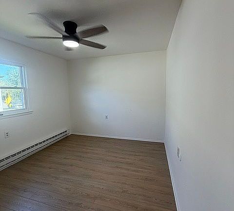 4th image of 46 Sidney Ct