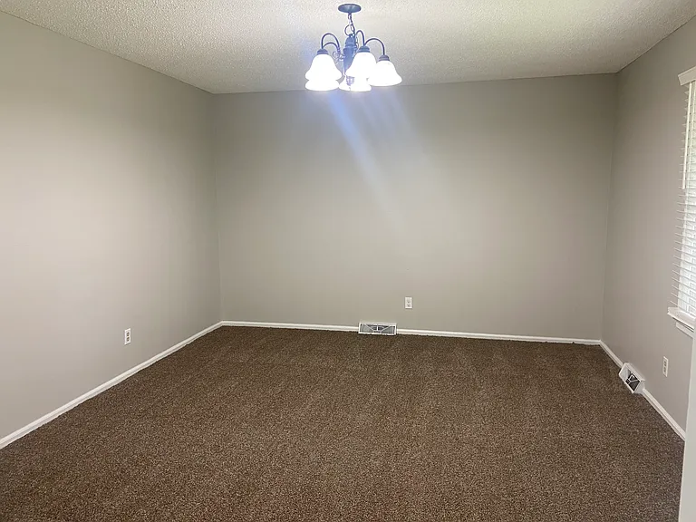 11507 Manchester Ave — Photo 3