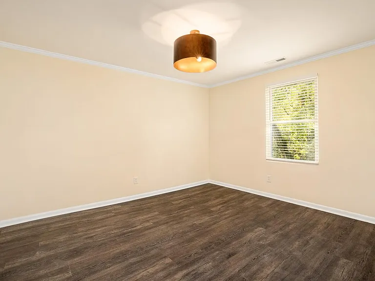 2112B Sanborn Dr — Photo 13