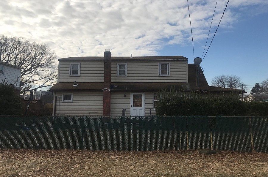 1st image of 1944 Freeman Ave