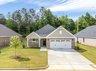 1717 Hidden Lakes Dr, Opelika, AL 36801