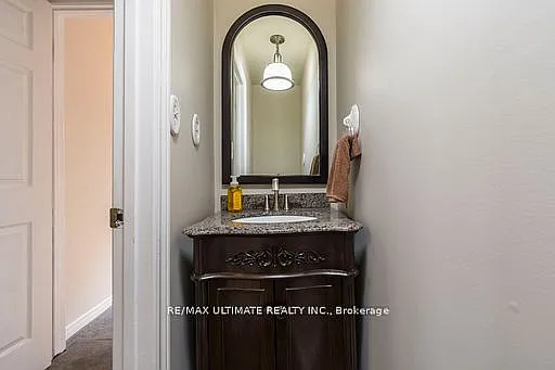 34 Briarwood Cres — Photo 19