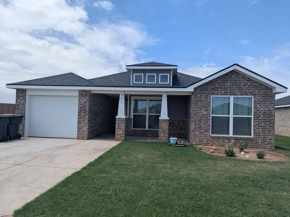 502 E 23rd St, Wolfforth, TX 79382