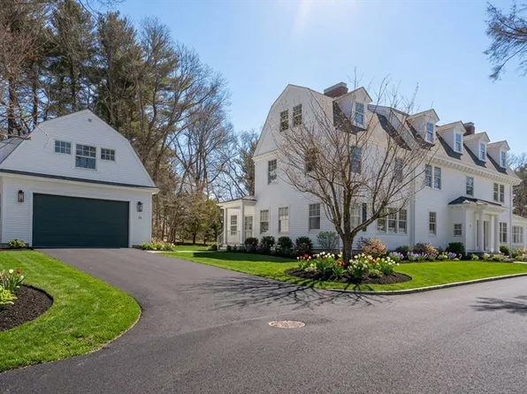 2 Effie Pl, Lexington, MA 02421
