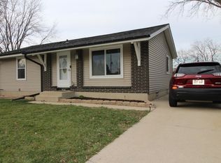 4614 42nd St, Kenosha, WI 53144