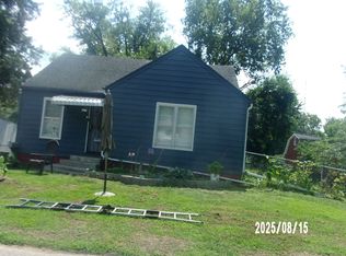 427 E Oak St, Watseka, IL 60970