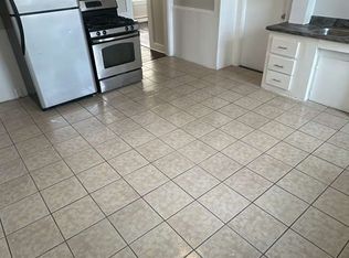 672 Fairmount St APT 2, Woonsocket, RI 02895