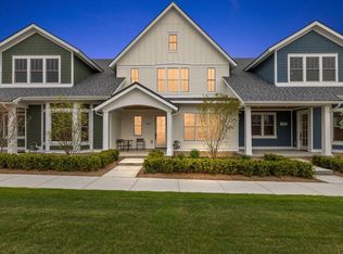 203 Mill Cir, Northville, MI 48167