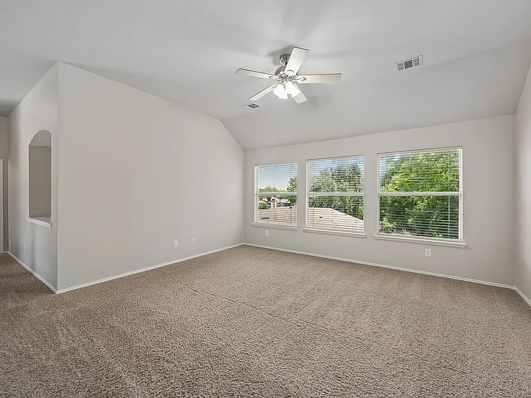 3702 Senada Trl — Photo 4