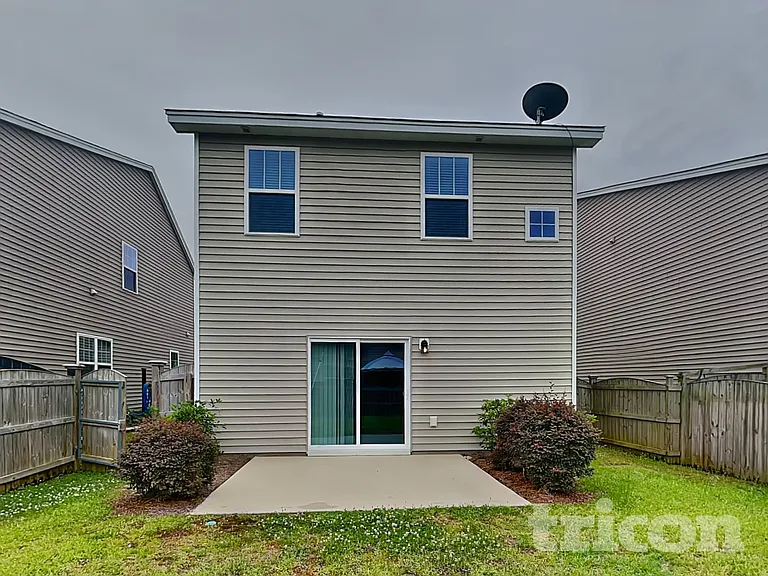 423 Lanyard Ln — Photo 17