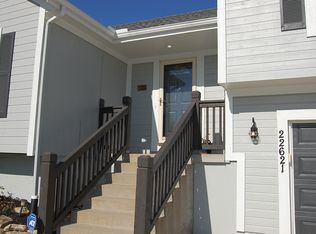 22621 Jackson St, Spring Hill, KS 66083