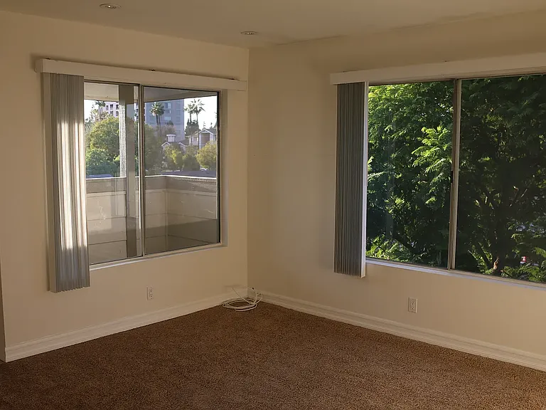 129 S Melrose St #1 — Photo 1