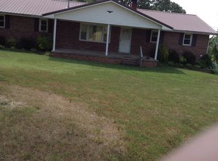 1090 Green Shanty Rd, Tennessee Ridge, TN 37178