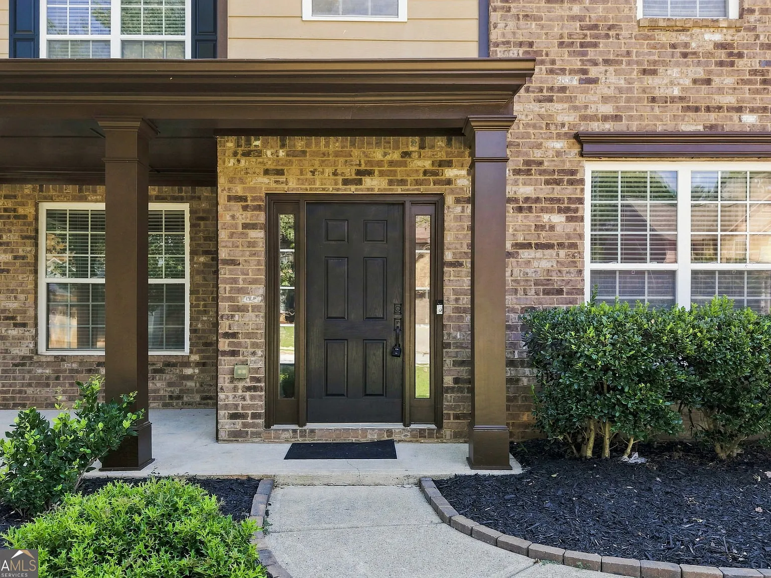 5 bed, 3.0 bath, 3152 sqft, $3,500 — Photo 3
