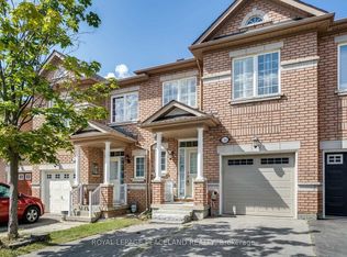 8 Townwood Dr #30, Richmond Hill, ON L4E 4X9