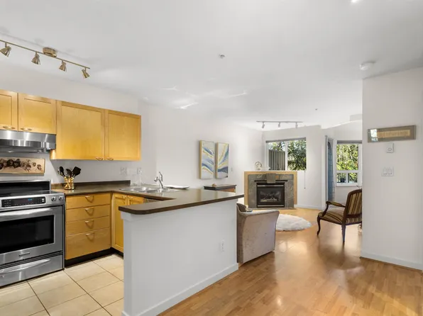 7383 Griffiths Dr #210, Burnaby, BC V5E 4M8