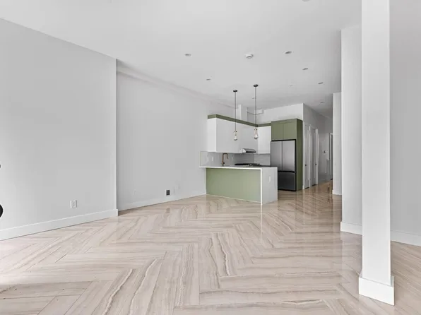 322 3rd Street image 7 of 20