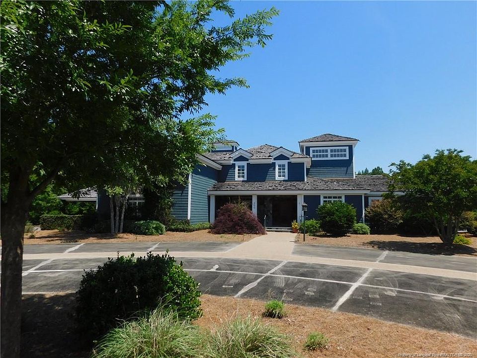 1st image of 300 Grande Oak Blvd
