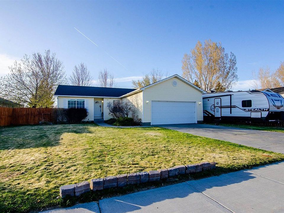 1st image of 2236 Ironwood Dr