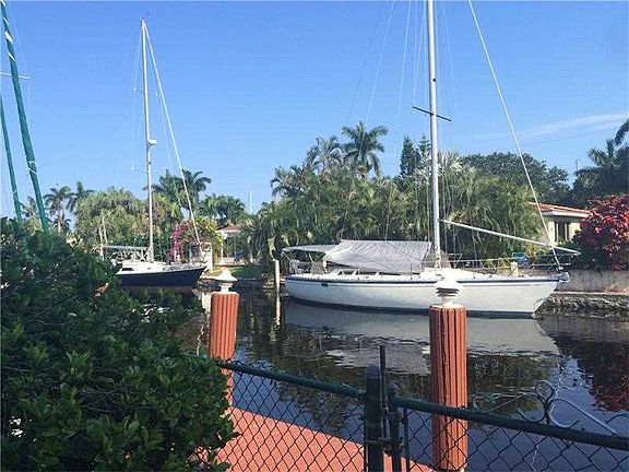 3rd image of 1216 Avocado Isle