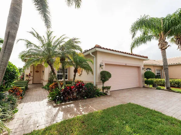 108 NW Baycrest Court, Port St Lucie, FL 34986