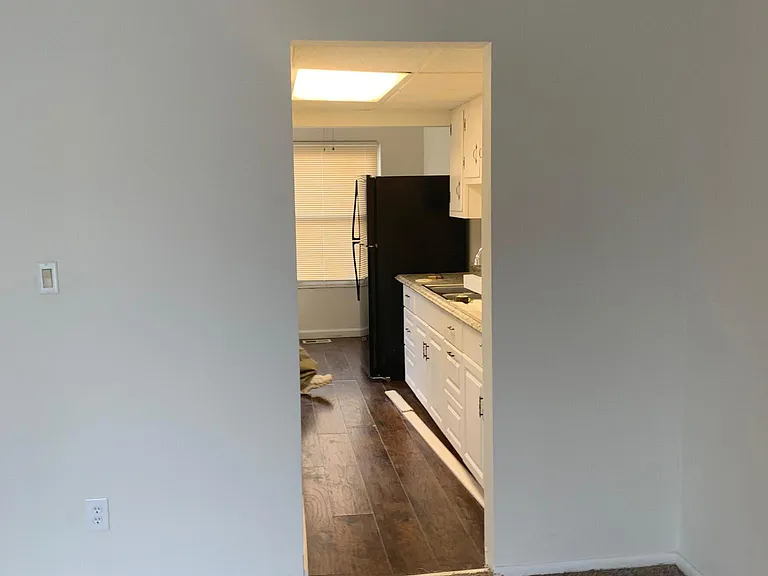 87 Tarryton Ct W — Photo 14