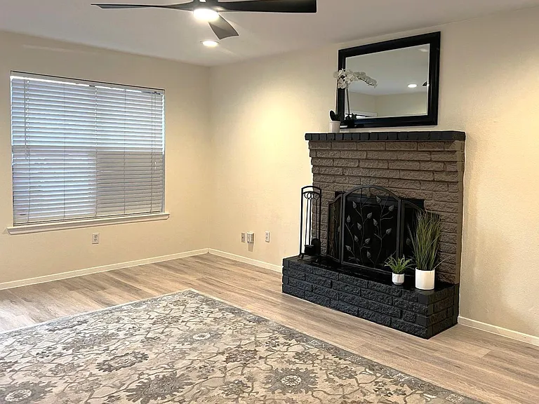 8615 Bowling Green Dr #B — Photo 7
