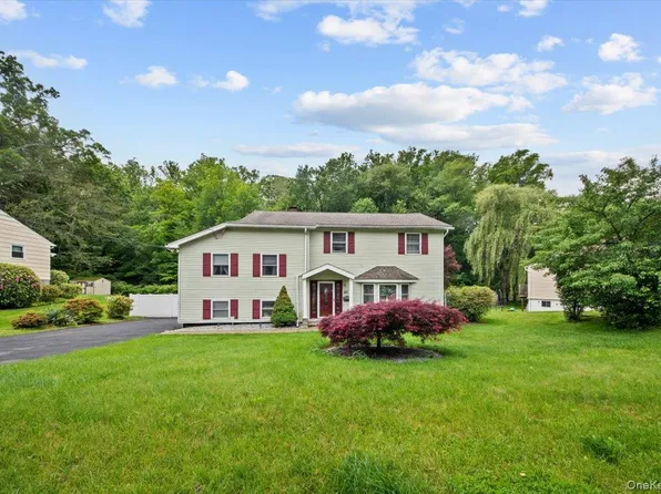 23 Meadow Road, Montrose, NY 10548