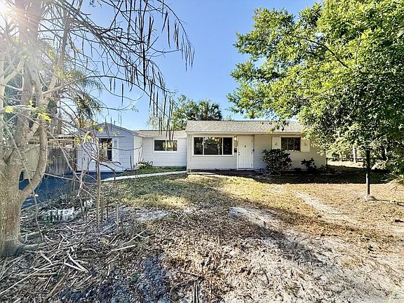 3rd image of 2050 33rd Ave N