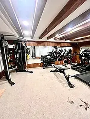 Rented by Nooklyn NYC LLC | media 12