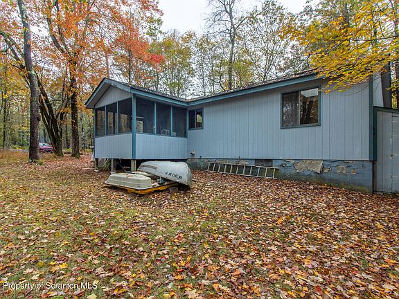 4th image of 80 Mildred Dr
