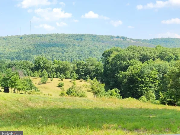 9266 S Eagle Valley Rd, Port Matilda, PA 16870