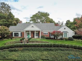 4421 Bonniebrook Rd, Ottawa hills, OH 43615